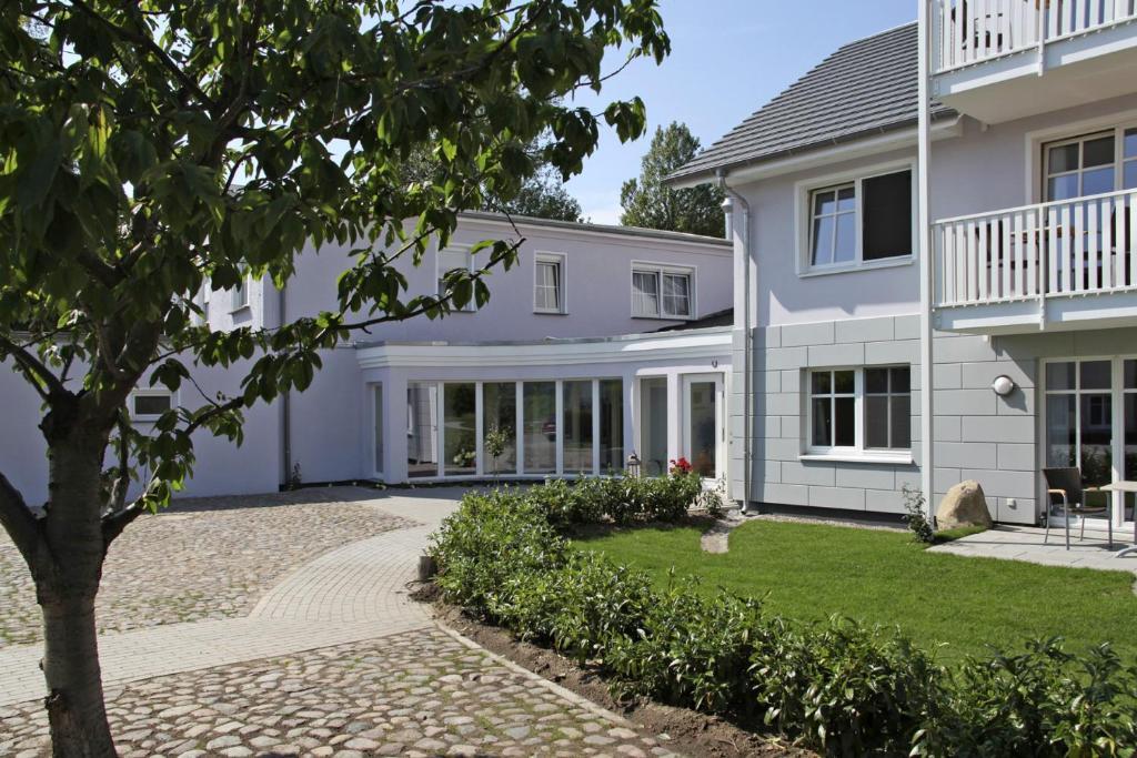 Aparthotel Saatmann Garni Ahrenshoop Bagian luar foto