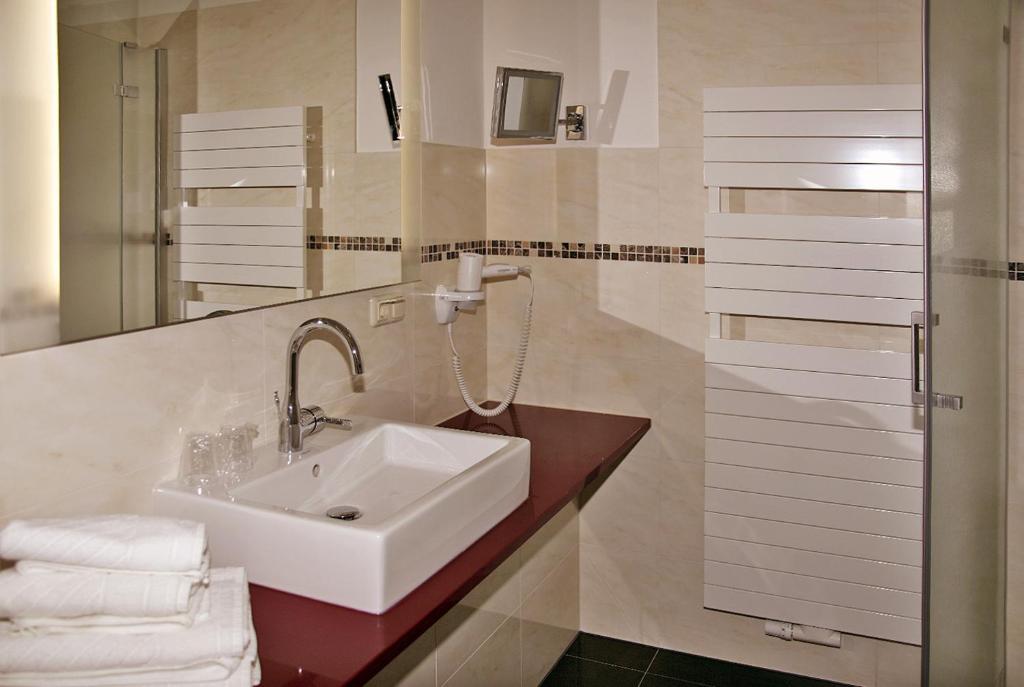 Aparthotel Saatmann Garni Ahrenshoop Ruang foto